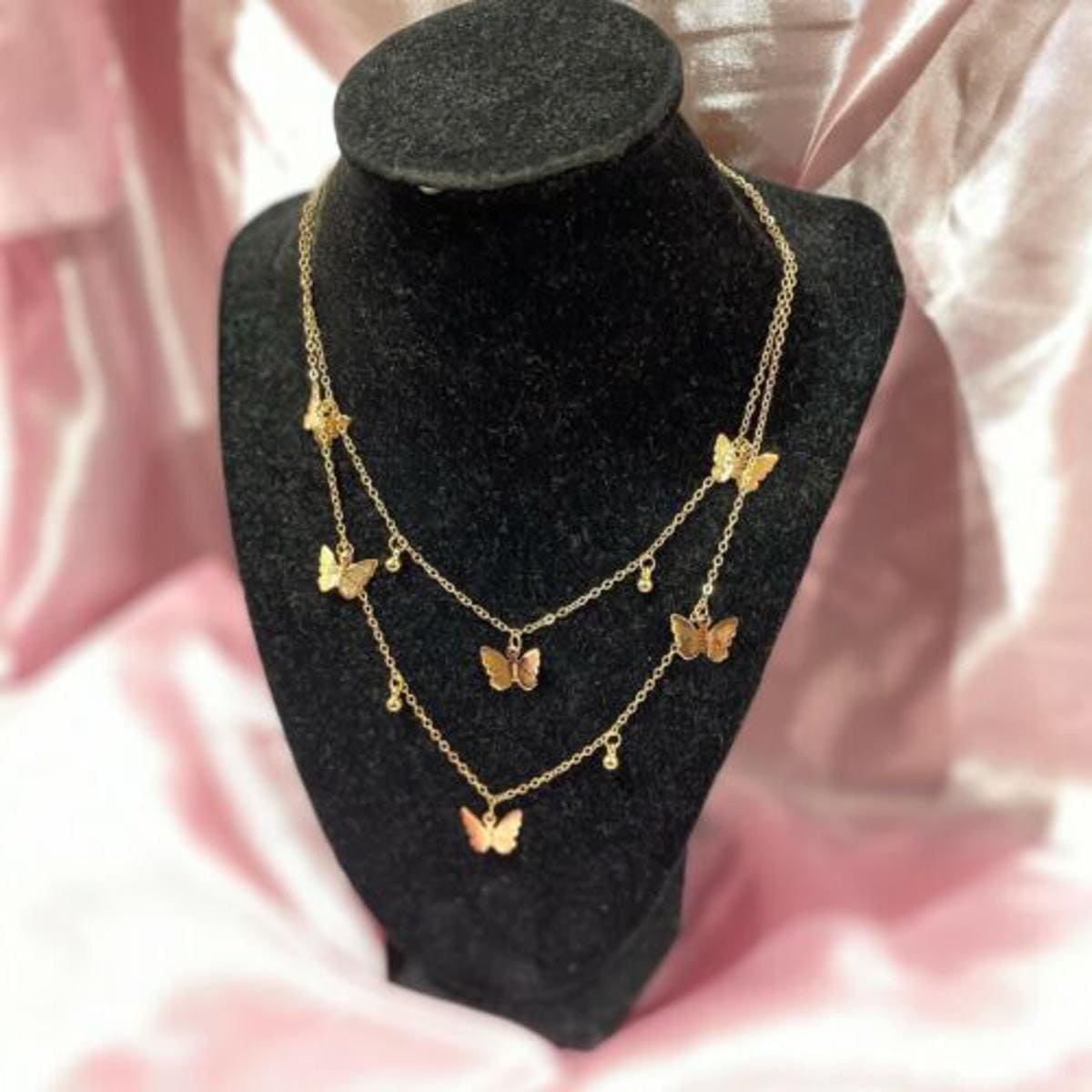 Fashion Double Layer Butterfly Necklace, Butterfly Chain Necklace, Gothic Jewelry Pendant, Imitation Butterfly Choker Necklace, Double Layer Women's Butterfly Pendant Fashion Double Layer Butterfly Necklace, Butterfly Chain Necklace, Gothic Jewelry Pendant, Imitation Butterfly Choker Necklace, Double Layer Women's Butterfly Pendant
